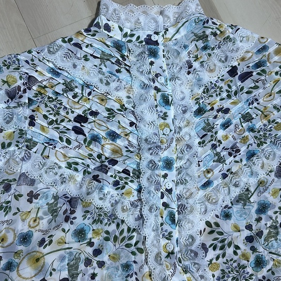 Pol Floral print blouse with lace detailing button-down  relaxed fit floral - Picture 11 of 12
